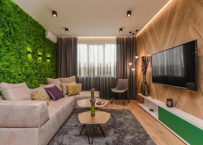 Urban Eden - Lux & Style, 2-Bedroom, 2-Bathroom