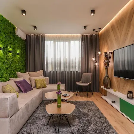 Urban Eden - Lux & Style, 2-Bedroom, 2-Bathroom Sofia Exterior photo
