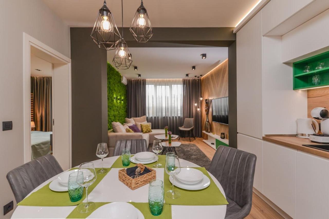Urban Eden - Lux & Style, 2-bedroom, 2-bathroom *